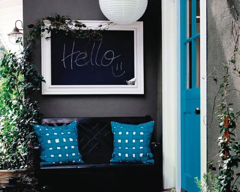 Exterior in Dulux Texture Medium Cover™ in Dieskau