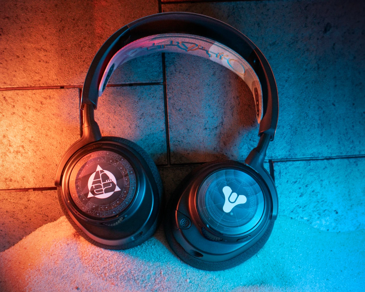 half_width image of Arctis Nova 7X Product Bundle x Destiny 2: The Final Shape Edition - 4 of 5 mobile