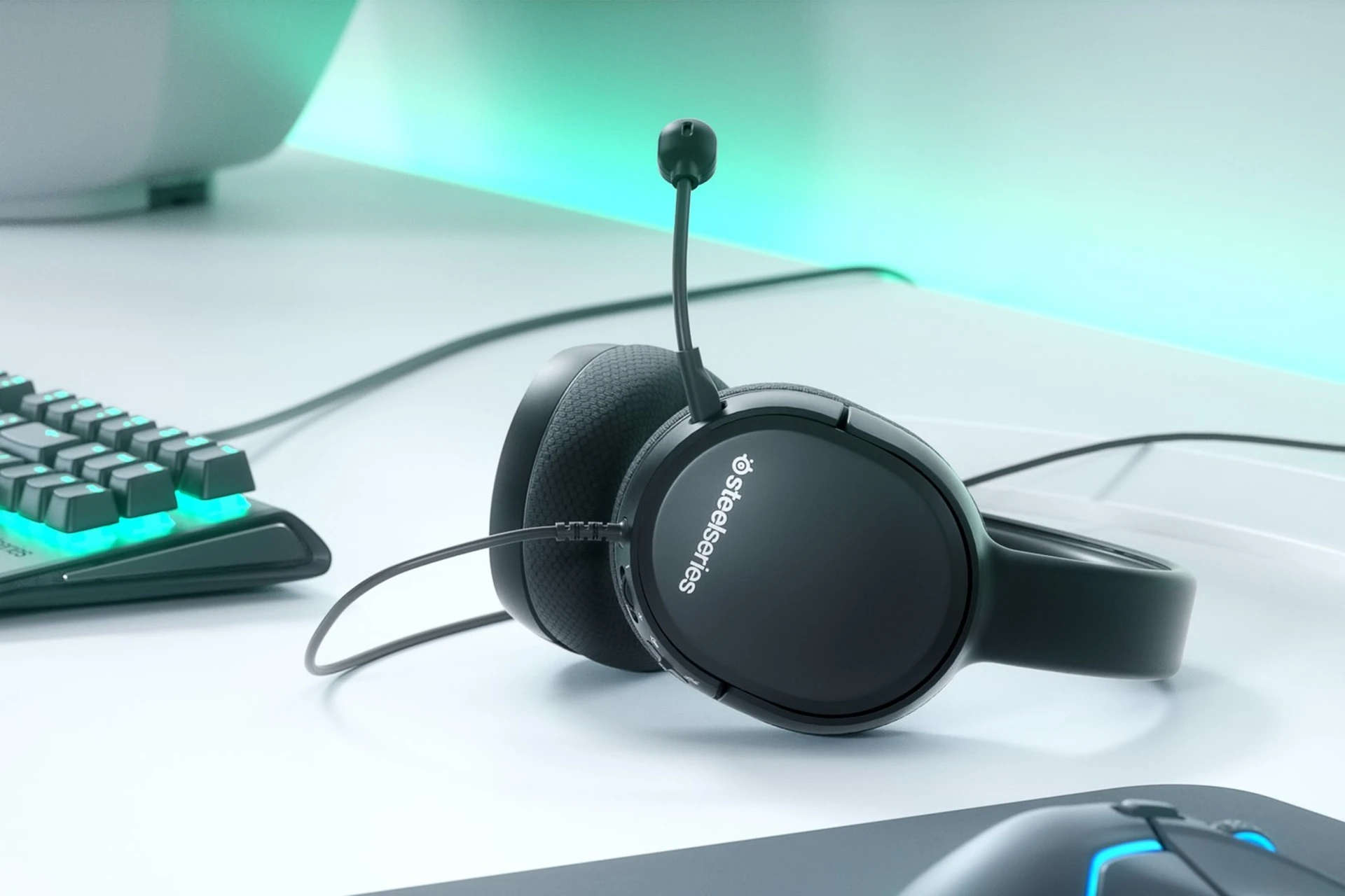 full_width image of Arctis 1 for Xbox - 1 of 5 mobile