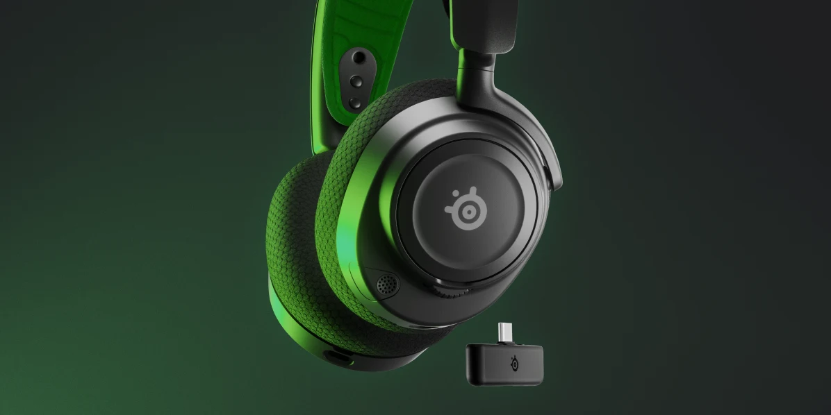 full_width image of Arctis Nova 7X Wireless - 4 of 6 mobile