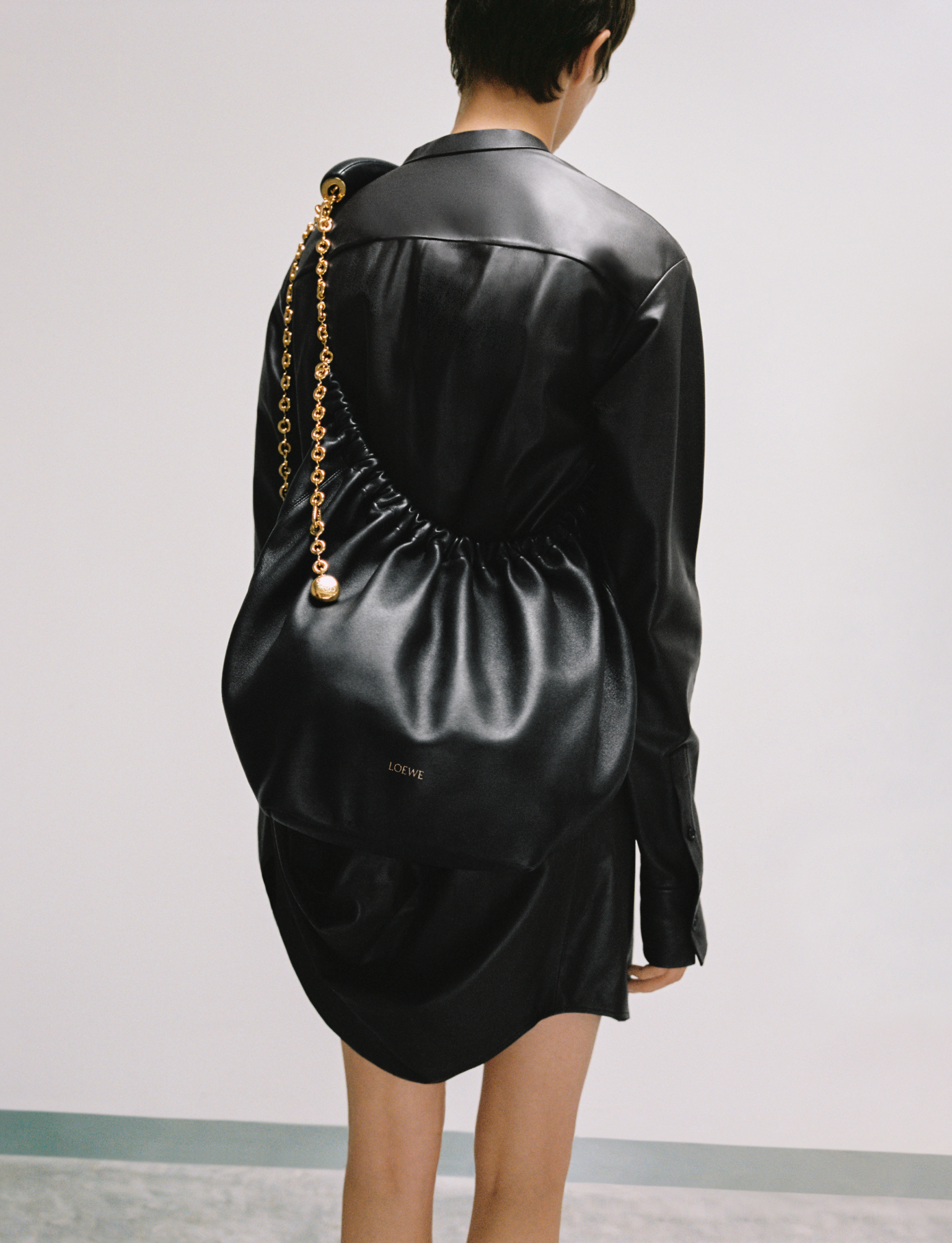 LOEWE Themes of a Season FW23 Photo 05