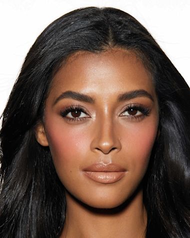 MATTE BEAUTY BLUSH WAND PILLOW TALK PINK POP : Model 14