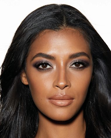 Charlotte Tilbury Luxury Palette The Uptown Girl Model 14