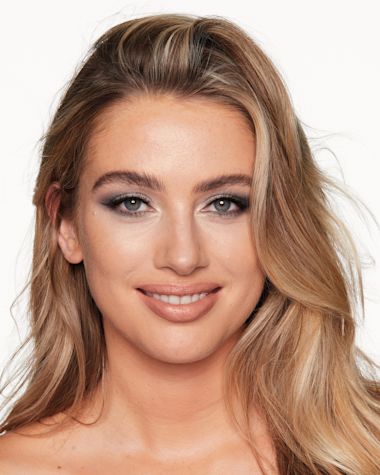 Charlotte Tilbury Luxury Palette The Uptown Girl Model 12