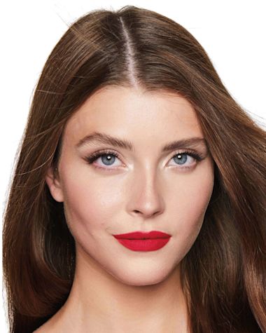 Charlotte Tilbury Hot Lips 2 Patsy Red Model 3