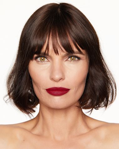 Charlotte Tilbury Matte Revolution Red Carpet Red Lipstick Lips Model