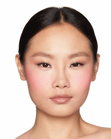 MATTE BEAUTY BLUSH WAND PILLOW TALK PINK POP : Model 4